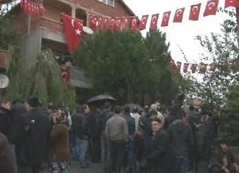 Şehit er son kez baba ocağında 21