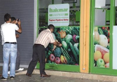 Marketin önüne bırakılan ses bombası patladı 21