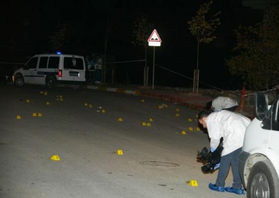 Sancaktepe Merve Mahallesi'nde silahlı saldırı 11 Sancaktepe Merve Mahallesi'nde silahlı saldırı 11