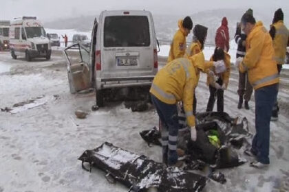 Paşaköy yolunda feci kaza: 3 ölü 23