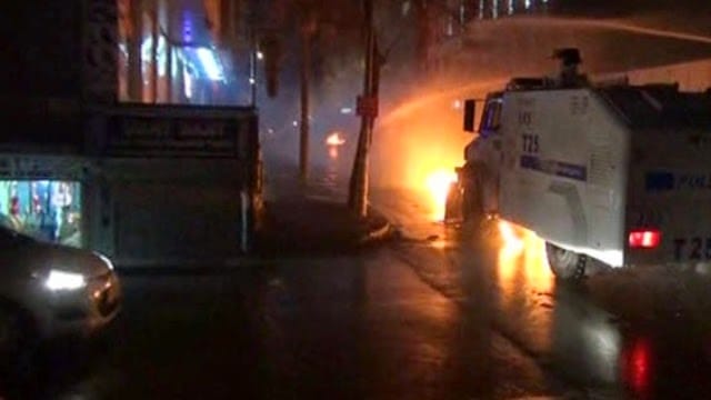 Karşıt grupların çatışmasında olaylar çıktı 11