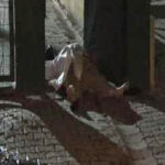 19 yıllık eşini sokak ortasında öldürdü 13