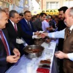 Sancaktepe Belediyesinden Cuma namazı sonrası aşure ikramı 13