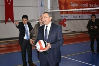 İlköğretim okuluna modern spor salonu 21