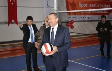 İlköğretim okuluna modern spor salonu 11