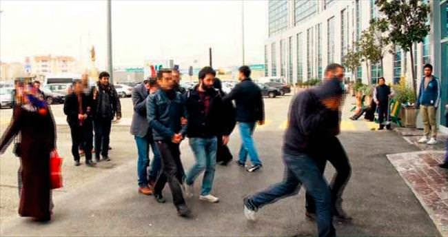 Sahte çağrı merkezi çetesi çökertildi 11