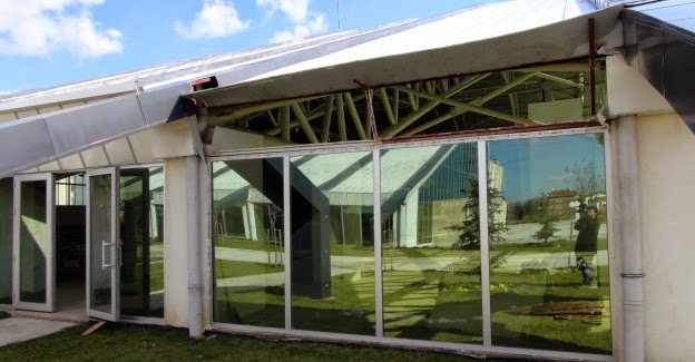 Törenle açılan spor kompleksi çürümeye terkedildi 11