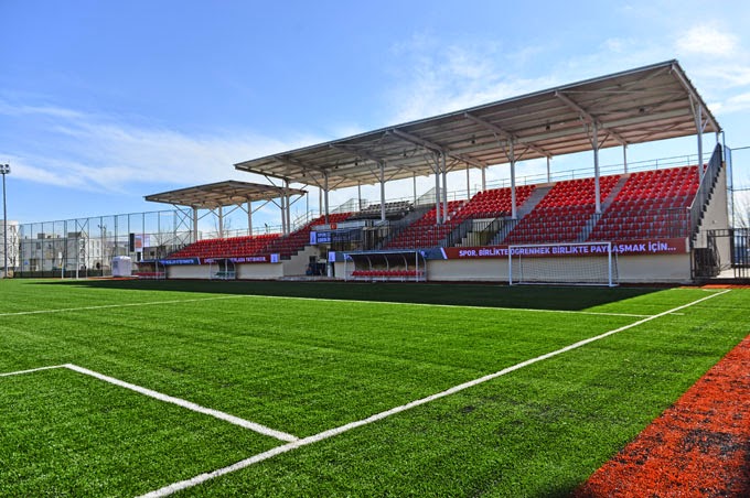 Sarıgazi Stadı yenilendi 11