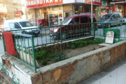 Gece yarısı türbe operasyonu tepki çekti 27