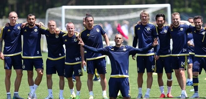 Ünlü futbolcuya Sancaktepe gişelerinde silahlı saldırı! 11