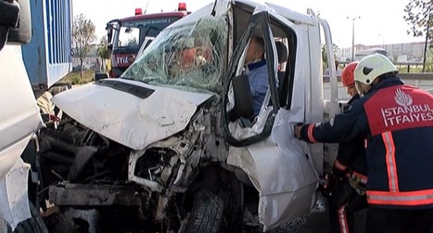 TEM bağlantı yolunda zincirleme kaza 11