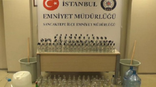 Kaçak içki satıcılarına suç üstü baskın! 11