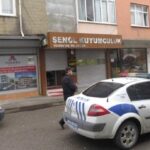 Silahlı, maskeli 3 kişi, kuyumcuyu soyup kaçtı! 12