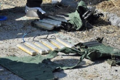 IŞİD mensubu canlı bomba tedarikçileri yakalandı 18