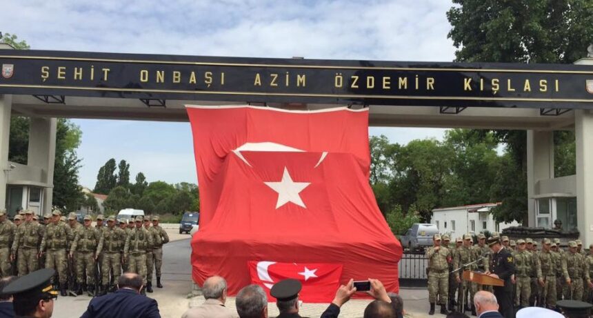 Askeri kışlalara barikat engeli 11