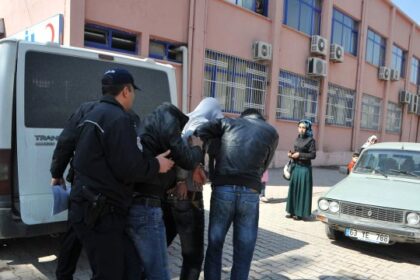 Organize suç çetesi suçüstü yakalandı 30