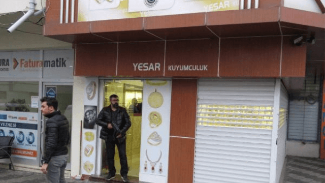 Sultanbeyli de kuyumcu soygunu 11