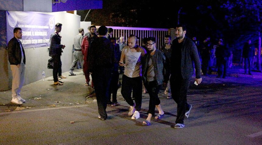 Yurtta kalan 47 öğrenci gıda zehirlenmesi şüphesiyle hastaneye kaldırıldı 11