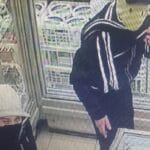 Silahlı soyguncular 15 bin lirayı gasp edip kaçtı 12