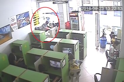 İnternet kafedeki hırsızlık kameralara yansıdı 25