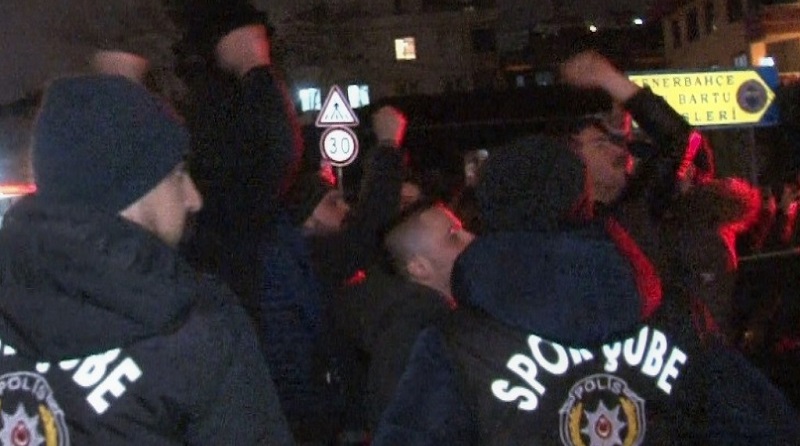 Fenerbahçe taraftarı Samandıra'yı bastı! 11 Fenerbahçe taraftarı Samandıra'yı bastı! 11