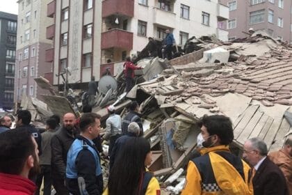 Kartal'daki binanın çökme anı görüntüleri 21