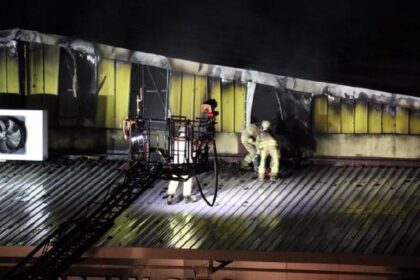 Gıda deposunda büyük yangın 25