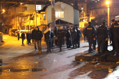 Alacak verecek meselesi kavgaya dönüştü, 1 kişi yaralandı 25