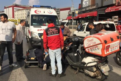 Motosikletinin lastiği patlayan kurye ölümden döndü 21