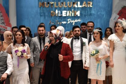 Sancaktepe Belediyesinden “Sevgililer Günü’ne” özel nikah töreni 21