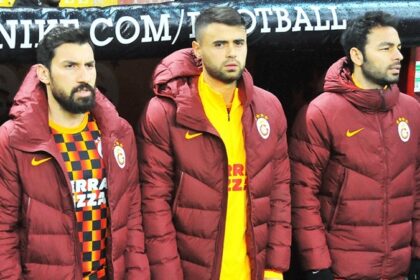 Futbolculardan Şehit İlhan Varank EAH'ne yardım 32