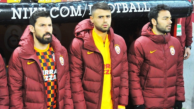 Futbolculardan Şehit İlhan Varank EAH'ne yardım 11 Futbolculardan Şehit İlhan Varank EAH'ne yardım 11