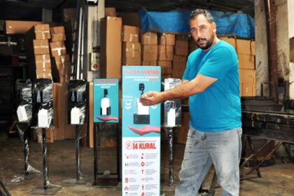 Sancaktepe'den Almanya'ya binlerce dezenfektan otomatı ihraç etti 21