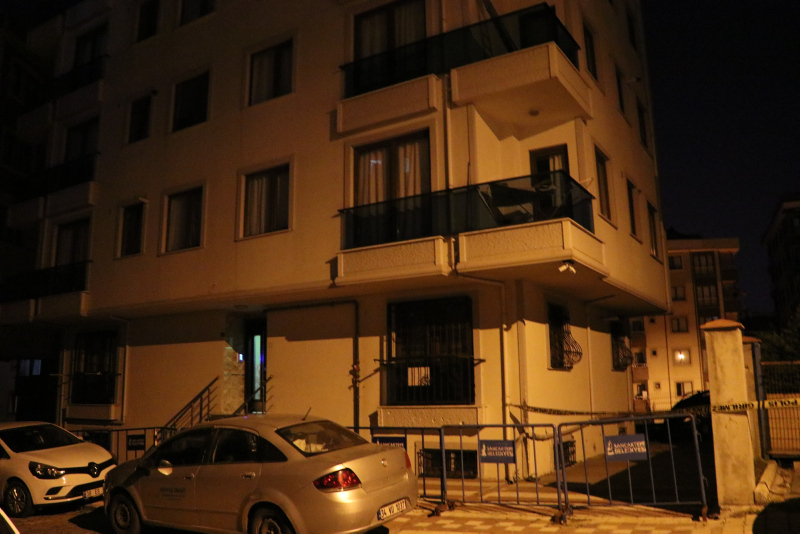 Samandıra’da çökme riski bulunan bina boşaltıldı 11