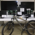 İş yeri hırsızları yakayı ele verdi 12