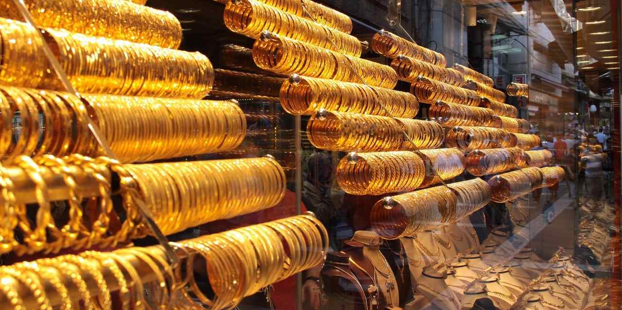 ‘Oğlum’ diye gönderdiği taksici ile kuyumcuyu dolandırdı! 7