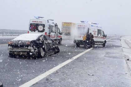 Belediye Başkanı Şeyma Döğücü trafik kazası geçirdi 42