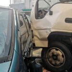 Seyir halindeyken bayılan sürücü kaosa neden oldu 12