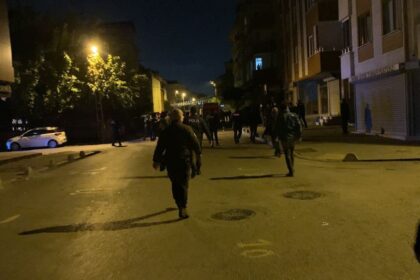 Sarıgazi'de iki aile birbirine girdi: 2 yaralı 34