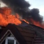 Çatı izolasyonu sırasında çıkan yangın korku yarattı 12