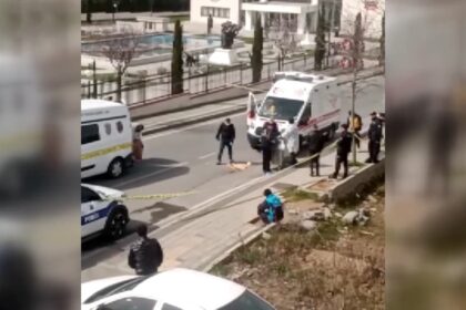 Samandıra'da bir çöp konteynerinde bebek cesedi bulundu 27