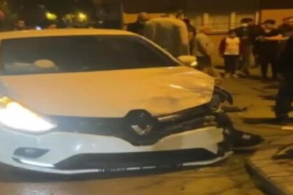 Kaza değil, cinayet! Otomobil yayaları ezdi 44