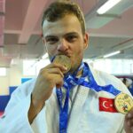 Milli judocu Samet Bulut olimpiyatlarda gümüş madalya kazandı 12