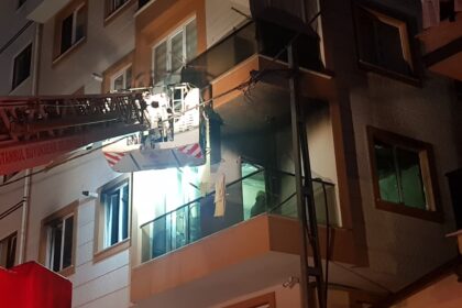 Şarjda bırakılan telefon yangına neden oldu 20