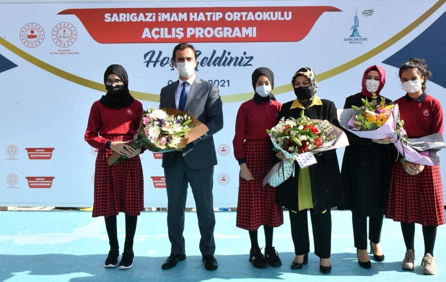 Geçen yıl yenilenen ve törenle açılan okul "riskli" çıktı 7