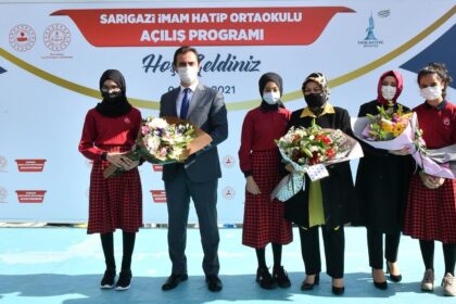 Geçen yıl yenilenen ve törenle açılan okul "riskli" çıktı 34