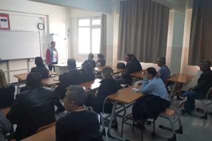 Lise öğretmeni ödenmeyen ek ders ücretine karşı açtığı davayı kazandı 32