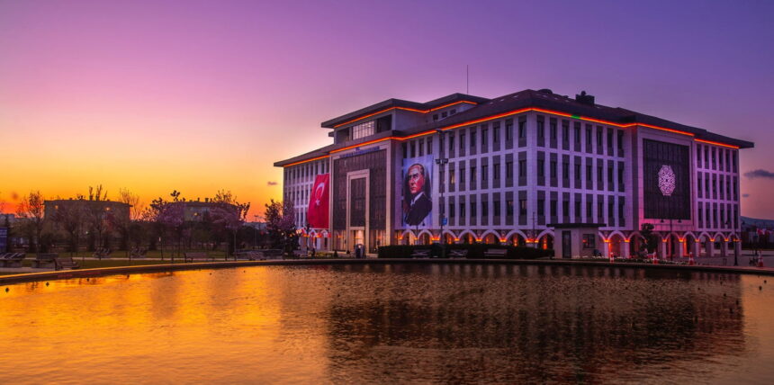 Eski yönetimin israfları yine gündemde: 4,75 ton baklava! 11