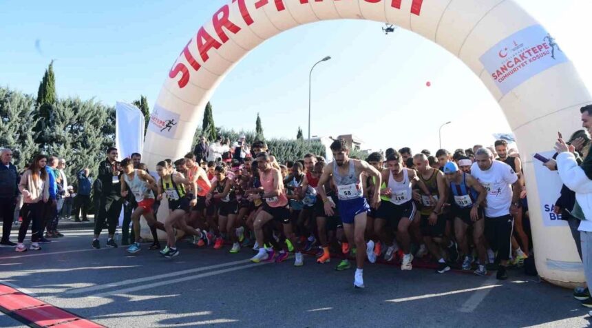 Sancaktepe'de Cumhuriyet için koştular 11