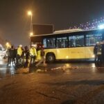 Yolun karşısına geçmeye çalışan anne ve çocuk otobüsün altında can verdi 12